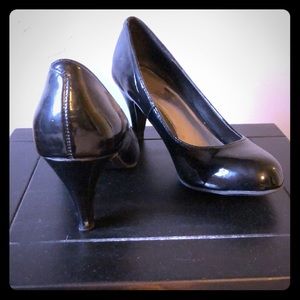 Size 5 - Black Business Pump